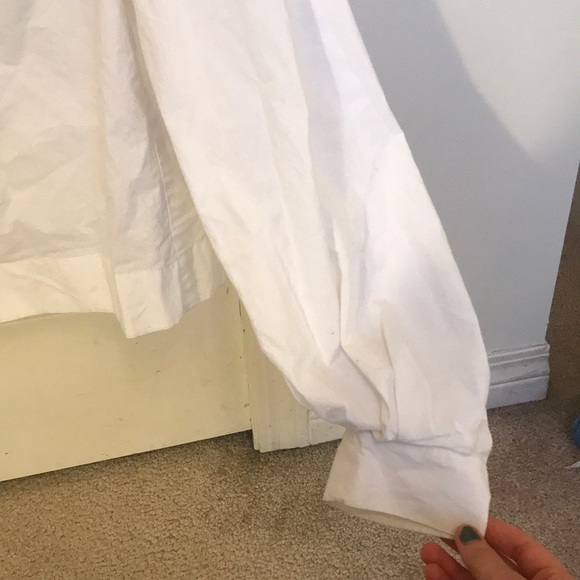 Super cute Babaton blouse! - Picture 3 of 4